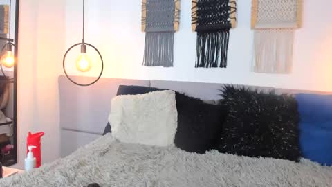 anny_stan online show from February 2025 10:00:02 PM