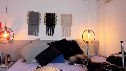 anny_stan online show from February 2025 06:42:02 PM