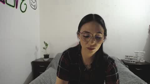 Snapshot of annyroberts_89 chatting on December 2024 12:00:02 AM Anny online show from December 2024 12:00:02 AM