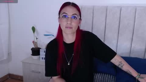 Snapshot of annyroberts_89 chatting on September 2025 11:26:01 PM Anny online show from September 2025 11:26:01 PM