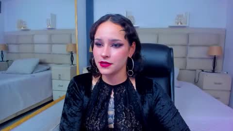 Snapshot of annythomsonn chatting on October 2025 09:04:01 PM AnnyT online show from October 2025 09:04:01 PM