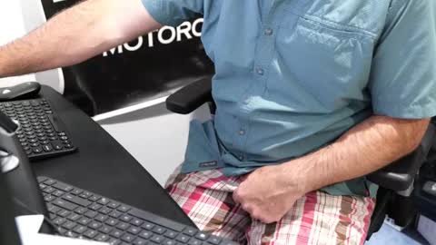 Snapshot of anonycock7 chatting on September 2025 12:32:02 PM D online show from September 2025 12:32:02 PM