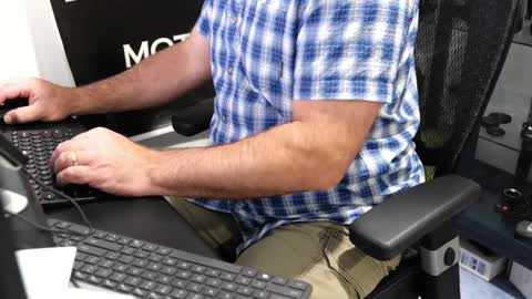 Snapshot of anonycock7 chatting on October 2025 01:17:02 PM D online show from October 2025 01:17:02 PM