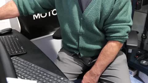 Snapshot of anonycock7 chatting on October 2025 03:43:01 PM D online show from October 2025 03:43:01 PM