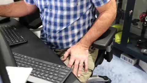 Snapshot of anonycock7 chatting on October 2025 01:00:01 PM D online show from October 2025 01:00:01 PM