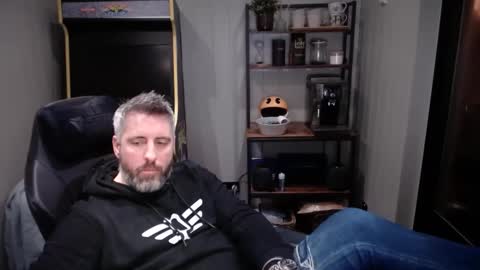 anonymousblokeuk online show from December 2024 10:28:02 PM