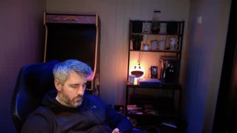 anonymousblokeuk online show from February 2025 12:19:02 AM