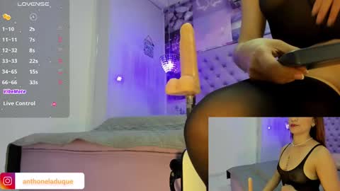 anthonelaDuque online show from December 2024 12:40:02 PM