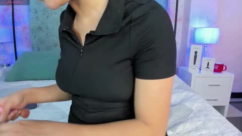 Snapshot of anthoneladuque chatting on October 2025 11:53:02 AM anthonelaDuque online show from October 2025 11:53:02 AM