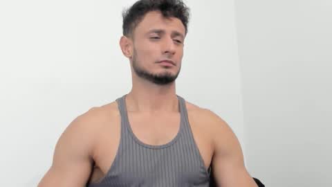 Adonys Creeb online show from October 2025 04:35:01 AM