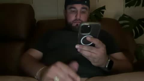 Snapshot of anthoss22 chatting on October 2025 04:07:01 AM anthoss22 online show from October 2025 04:07:01 AM