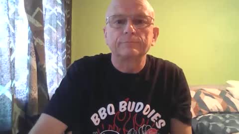 Snapshot of antmatt2025 chatting on October 2025 04:19:01 PM antmatt2025 online show from October 2025 04:19:01 PM