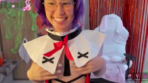 Snapshot of anto_sweet18 chatting on October 2025 11:25:02 PM My birthday is on december 2nd surprise me with a gift from my amazonlist online show from October 2025 11:25:02 PM