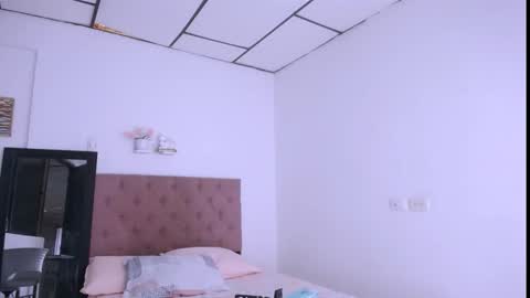 Snapshot of antonella_mcry chatting on October 2025 09:57:01 PM antonella online show from October 2025 09:57:01 PM