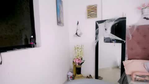 Snapshot of antonella_mcry chatting on October 2025 01:17:02 AM antonella online show from October 2025 01:17:02 AM