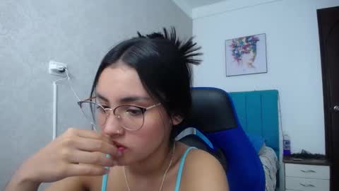 Antonella online show from January 2025 03:24:01 PM