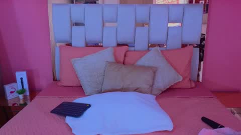    online show from January 2025 01:27:01 PM