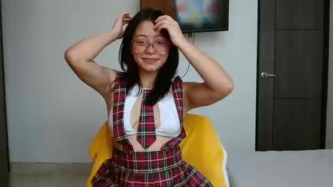 Snapshot of antonellacut chatting on October 2025 03:24:01 PM ANTONELLA online show from October 2025 03:24:01 PM