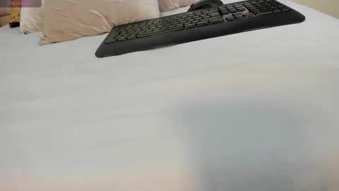Antonella  online show from September 2025 12:27:01 PM