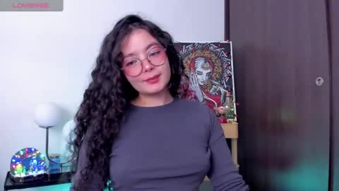 Snapshot of antoniart_ chatting on December 2024 03:09:01 AM Antonia online show from December 2024 03:09:01 AM