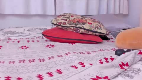 Snapshot of antoniart_ chatting on December 2024 05:25:02 AM Antonia online show from December 2024 05:25:02 AM