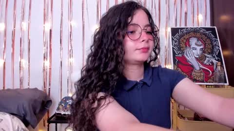 Snapshot of antoniart_ chatting on January 2025 03:11:01 AM Antonia online show from January 2025 03:11:01 AM