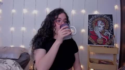 Snapshot of antoniart_ chatting on February 2025 02:08:01 AM Antonia online show from February 2025 02:08:01 AM