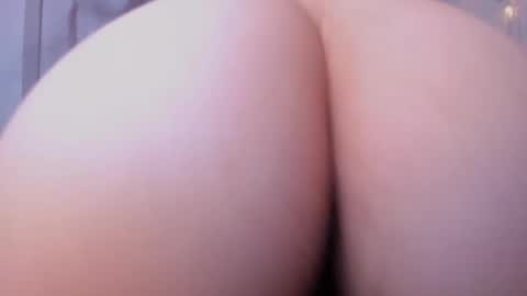 Snapshot of antoniart_ chatting on March 2025 04:14:01 AM Antonia online show from March 2025 04:14:01 AM