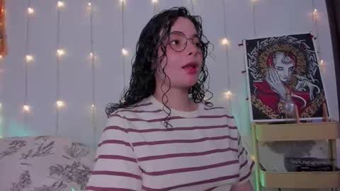 Snapshot of antoniart_ chatting on October 2025 02:32:01 AM Antonia online show from October 2025 02:32:01 AM