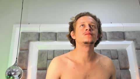 Snapshot of antthony_kings chatting on November 2025 10:54:02 PM Anthony King online show from November 2025 10:54:02 PM