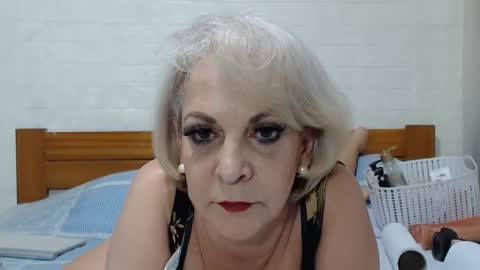 Snapshot of any_cat chatting on October 2025 09:10:01 AM ANY CAT online show from October 2025 09:10:01 AM