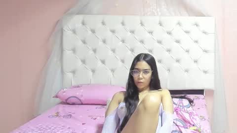 Aome Rainbow online show from November 2025 06:13:02 AM