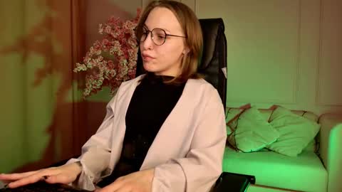 APHEX QUEEN online show from September 2025 09:13:01 AM