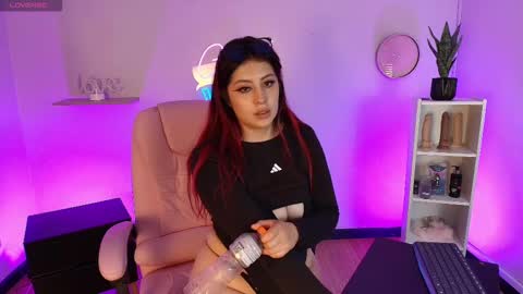 Aphirl online show from September 2025 08:12:02 PM