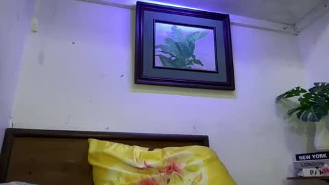 Snapshot of aphr0dite_x chatting on October 2025 05:16:01 AM Roman Goddess online show from October 2025 05:16:01 AM