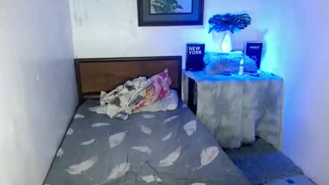 Snapshot of aphr0dite_x chatting on October 2025 08:49:01 AM Roman Goddess online show from October 2025 08:49:01 AM