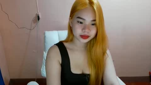 apple_pie23456 online show from February 2025 09:13:02 PM