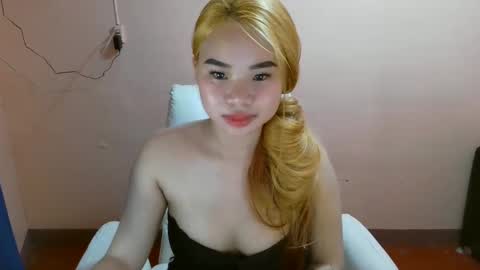 apple_pie23456 online show from March 2025 08:11:02 PM