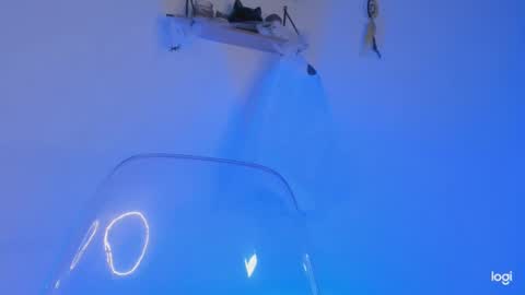 APRIL online show from October 2025 07:10:02 PM