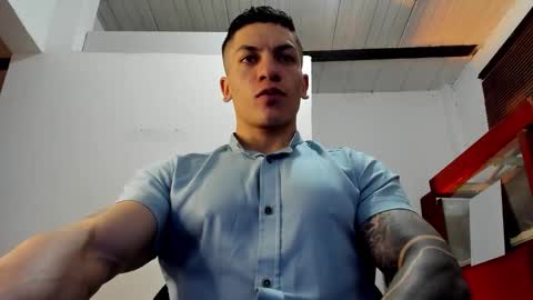 Snapshot of aquiles_51 chatting on October 2025 07:26:02 PM Jonathan online show from October 2025 07:26:02 PM