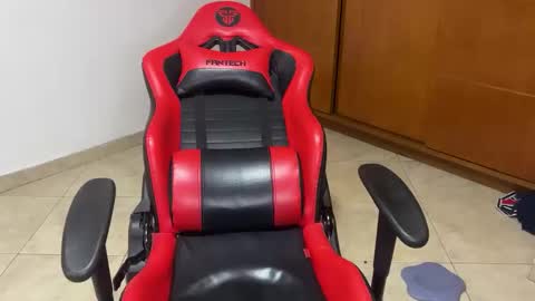 Aquilesmade online show from December 2024 12:45:02 AM