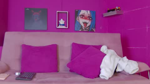 Snapshot of aranza_ross chatting on November 2025 12:27:02 PM Aranza online show from November 2025 12:27:02 PM