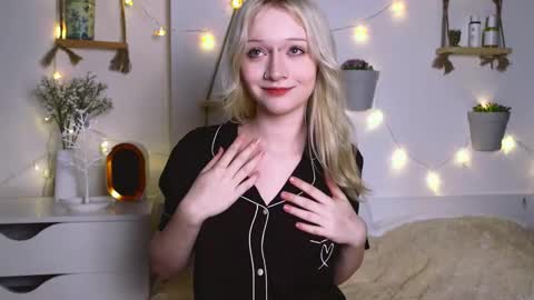 Jenny online show from September 2025 08:18:01 AM