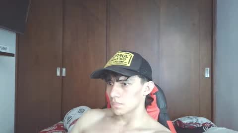 Snapshot of ares_aestheticgod chatting on November 2025 06:40:02 PM Ares D online show from November 2025 06:40:02 PM