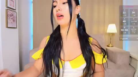 Snapshot of ari_es chatting on October 2025 01:20:01 PM Ari online show from October 2025 01:20:01 PM