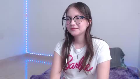 Snapshot of ari_james chatting on October 2025 02:34:01 AM Ahri James online show from October 2025 02:34:01 AM