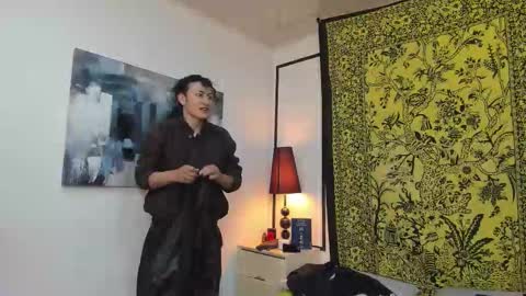 aria y orien  online show from October 2025 10:58:02 AM