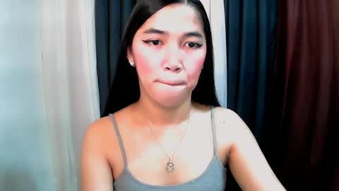 Snapshot of aria_fucks chatting on November 2025 04:07:01 PM ARIA online show from November 2025 04:07:01 PM