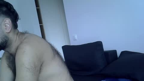Snapshot of aria_hunter chatting on October 2025 11:09:01 AM aria_hunter online show from October 2025 11:09:01 AM