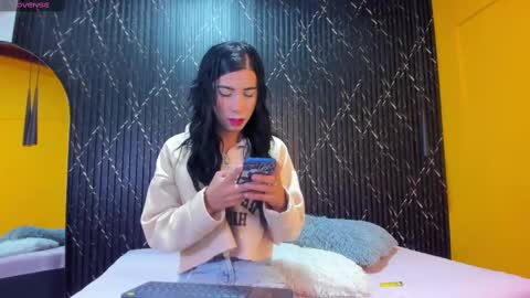 Aria Millers  online show from October 2025 11:33:02 AM